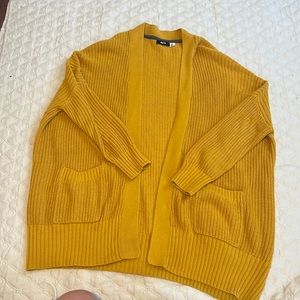 BDG cardigan Small